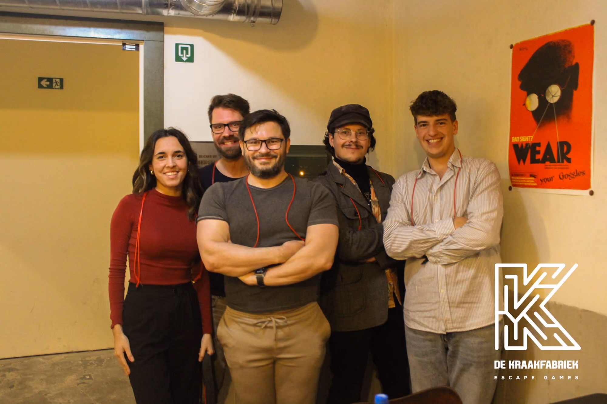 03-escape-room-team.jpg